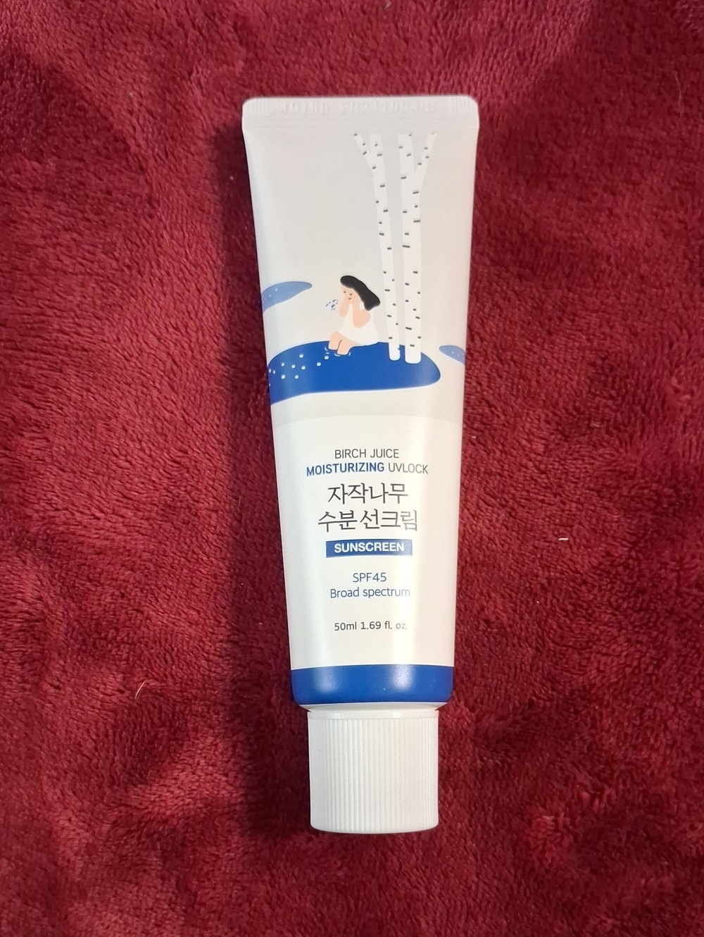 Moisturizing UV Lock Sunscreen SPF45 - White & Blue